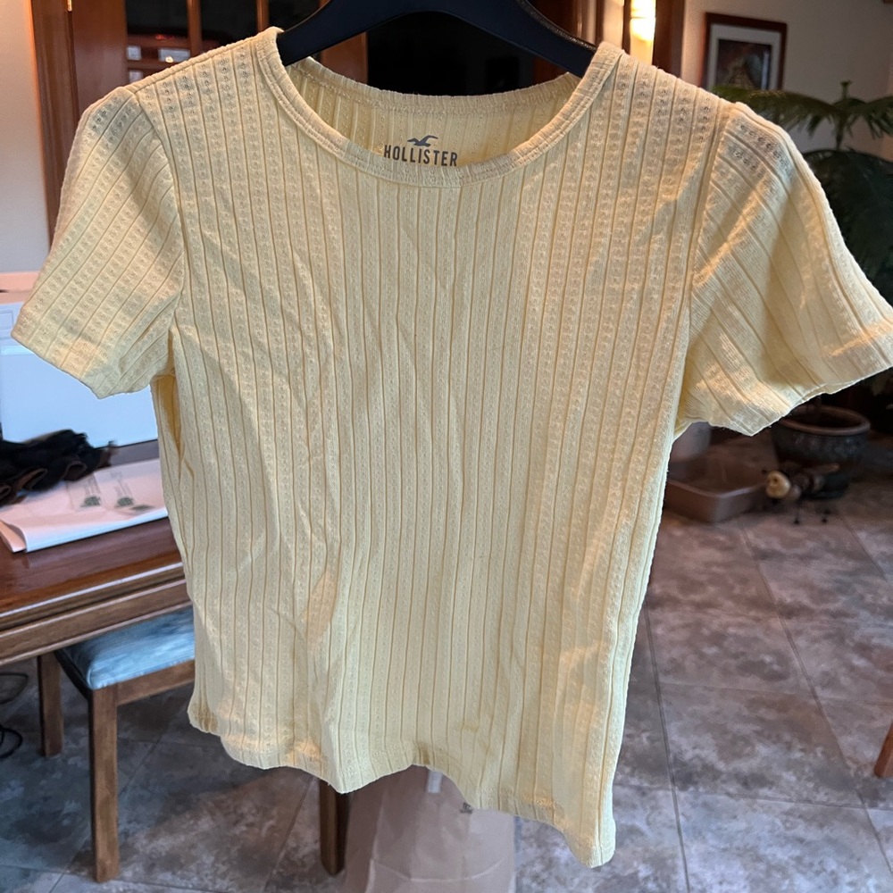 Hollister Baby Tee